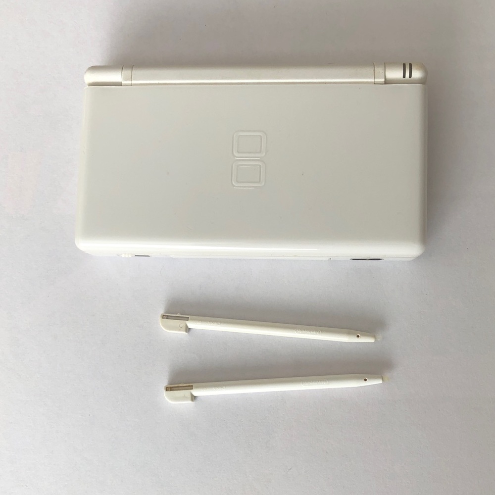 White Nintendo DS Lite with Two Styluses